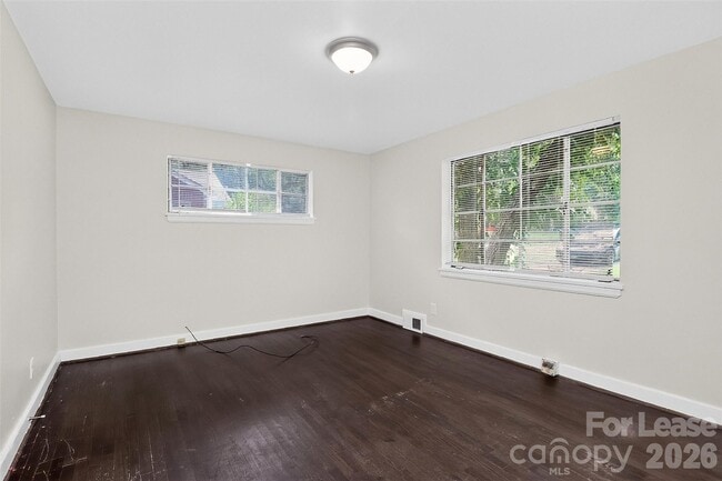 Photo - 2642 Arnold Dr