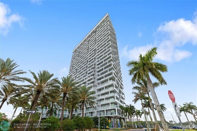 Building Photo - 2000 Metropica Wy Unit 1208 Rental