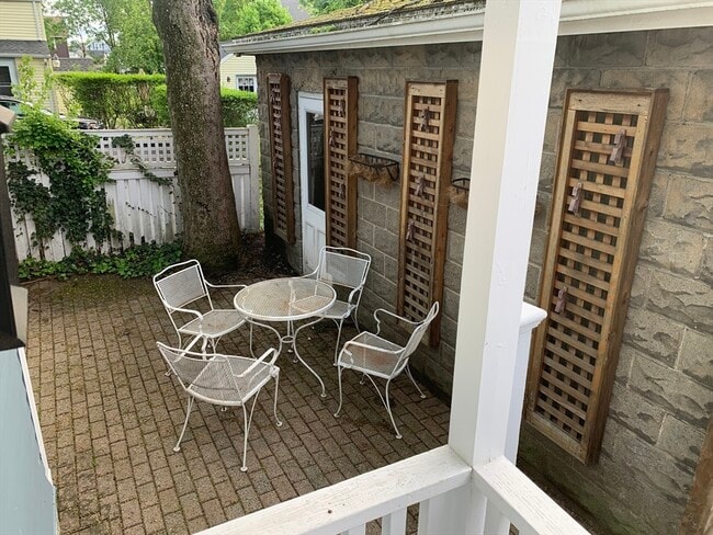 Photo - 38 Park St Unit B