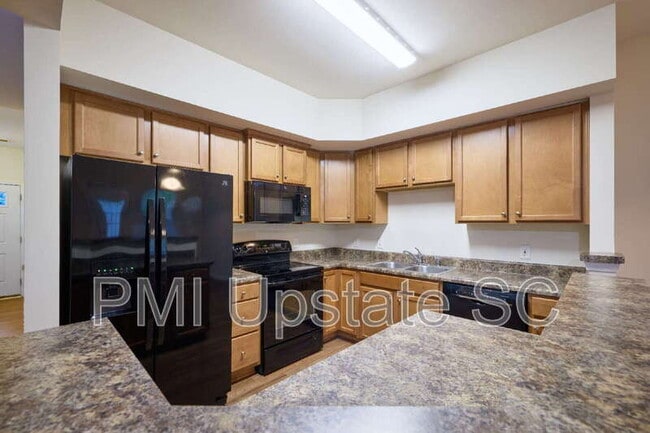 Photo - 457 Woodbark Ct