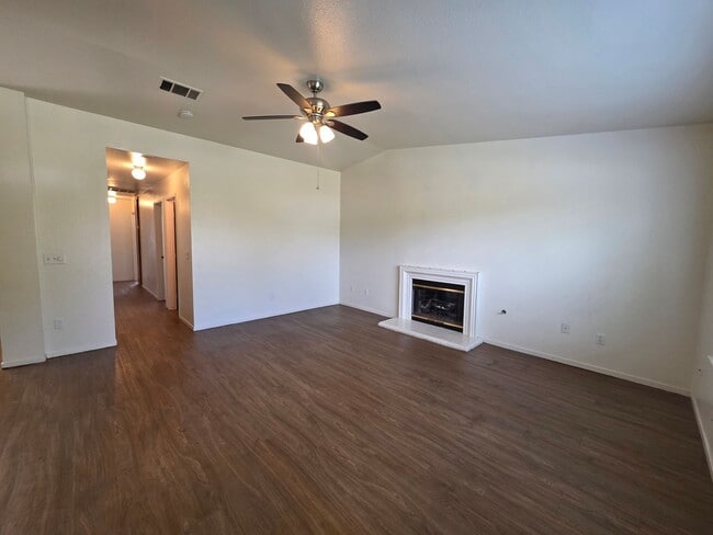 Photo - 2211 W Sweet Ct