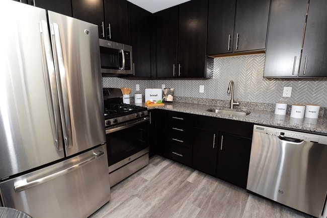 Photo - Sun Valley at Florham Park