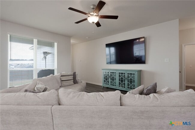 Photo - 445 Appalachian Trl