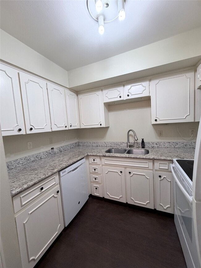 Photo - 5050 Ambassador Way Unit 305