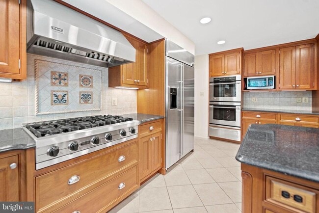 Photo - 10317 HICKORY Dr