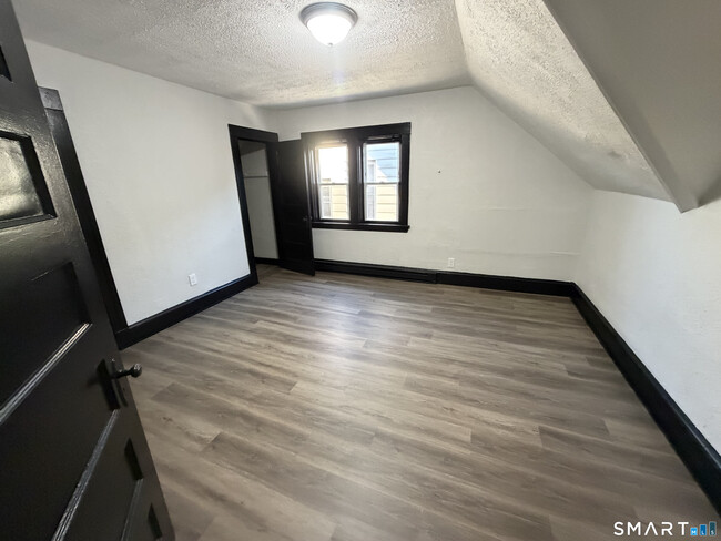 Photo - 39 Houston St Unit 3