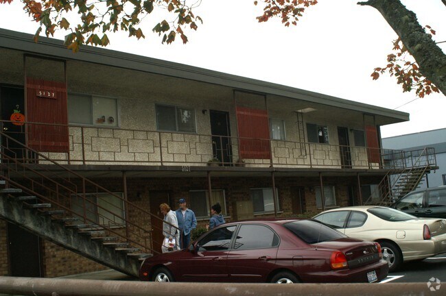 Photo - Beaumont Apts