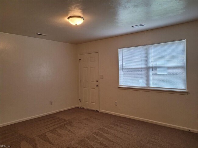 Photo - 6036 Camellia Dr Unidad A