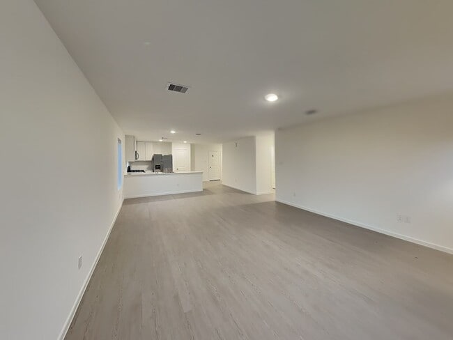 Photo - 421 Texas Pecan Dr