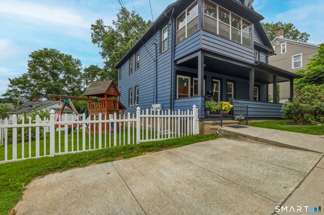 Photo - 44-46-46 Perry Hill Rd