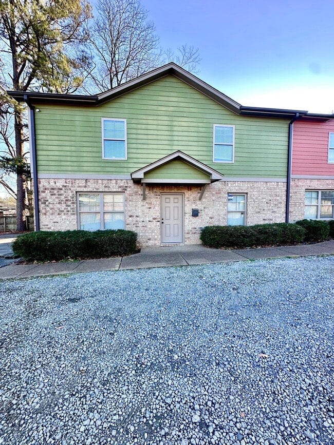 Photo - 3570 Spottswood Ave