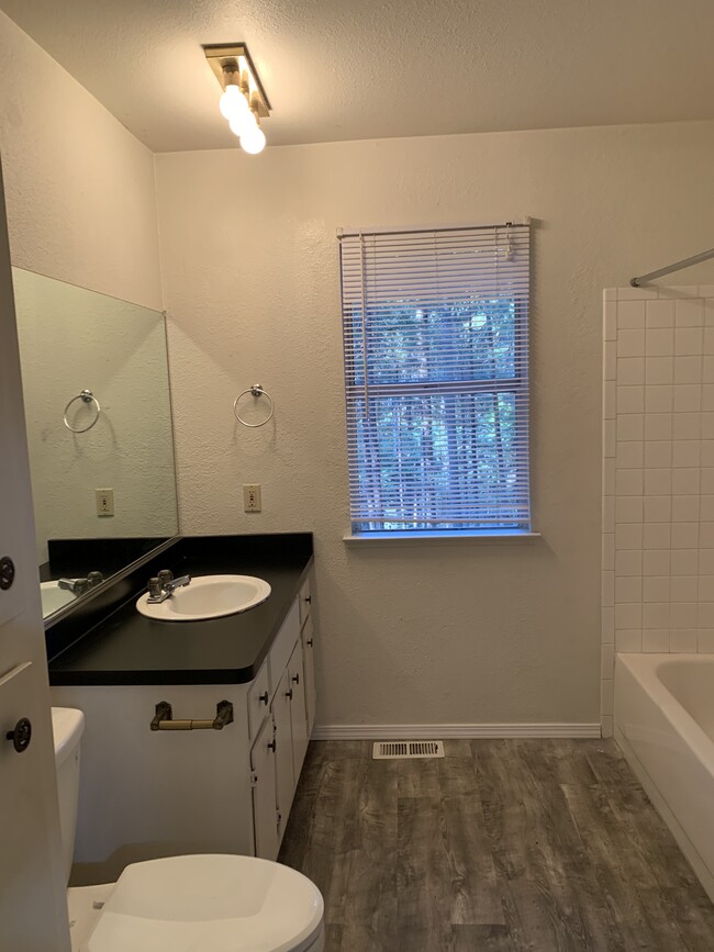 Photo - 14424 Wycliff Way