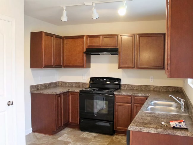 Photo - NEW LISTING!!!!!