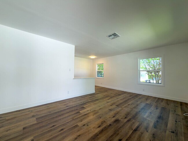 Photo - 316 N Kenwood St Unit 316