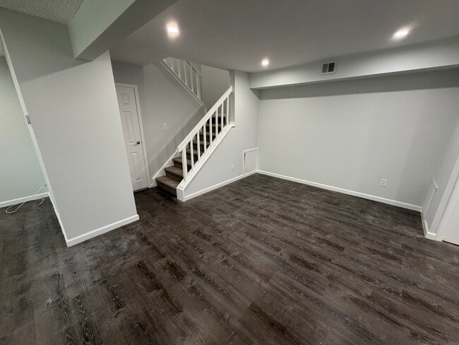 232 Springmeadow Dr Unidad G