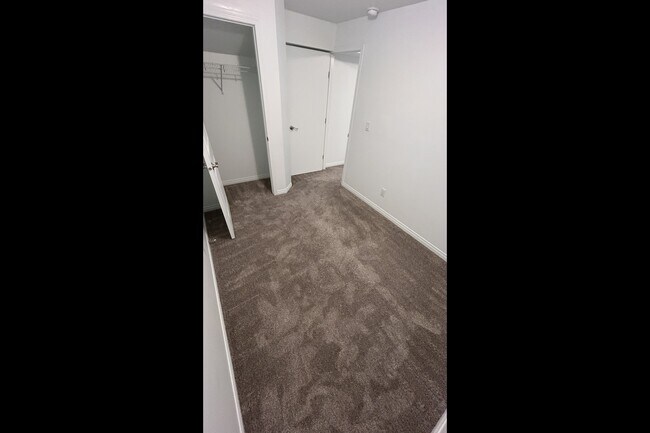 Photo - 12037-12059 59 St NW Unit 12037 - Bsmt
