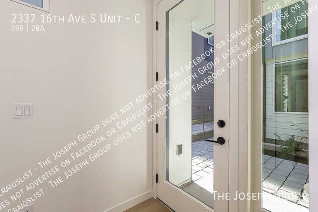 Photo - 2337 16th Ave S