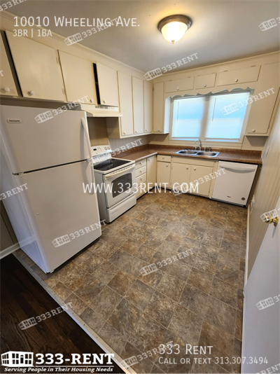 Photo - 10010 Wheeling Ave