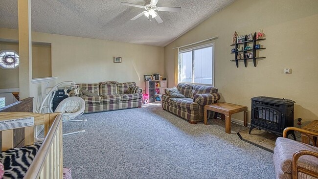 Photo - 300 E Laurel St