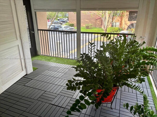 Photo - 8632 NW 34th Pl Unidad C203