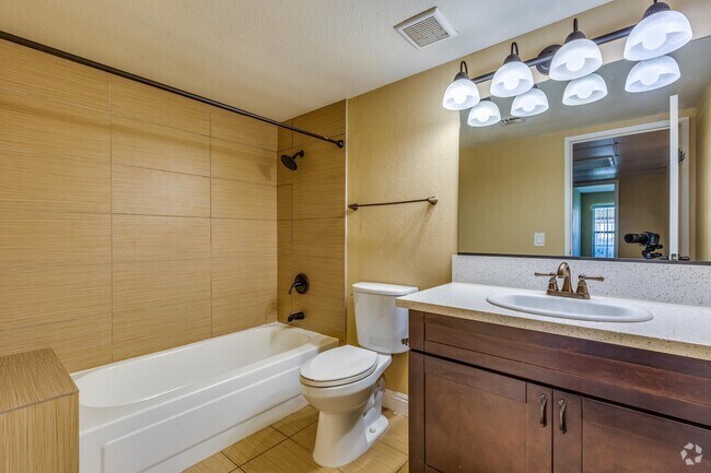 2 BR, 2 BA (Newport) - 1,121 SF - Sky Court Harbors at The Lakes Apartments