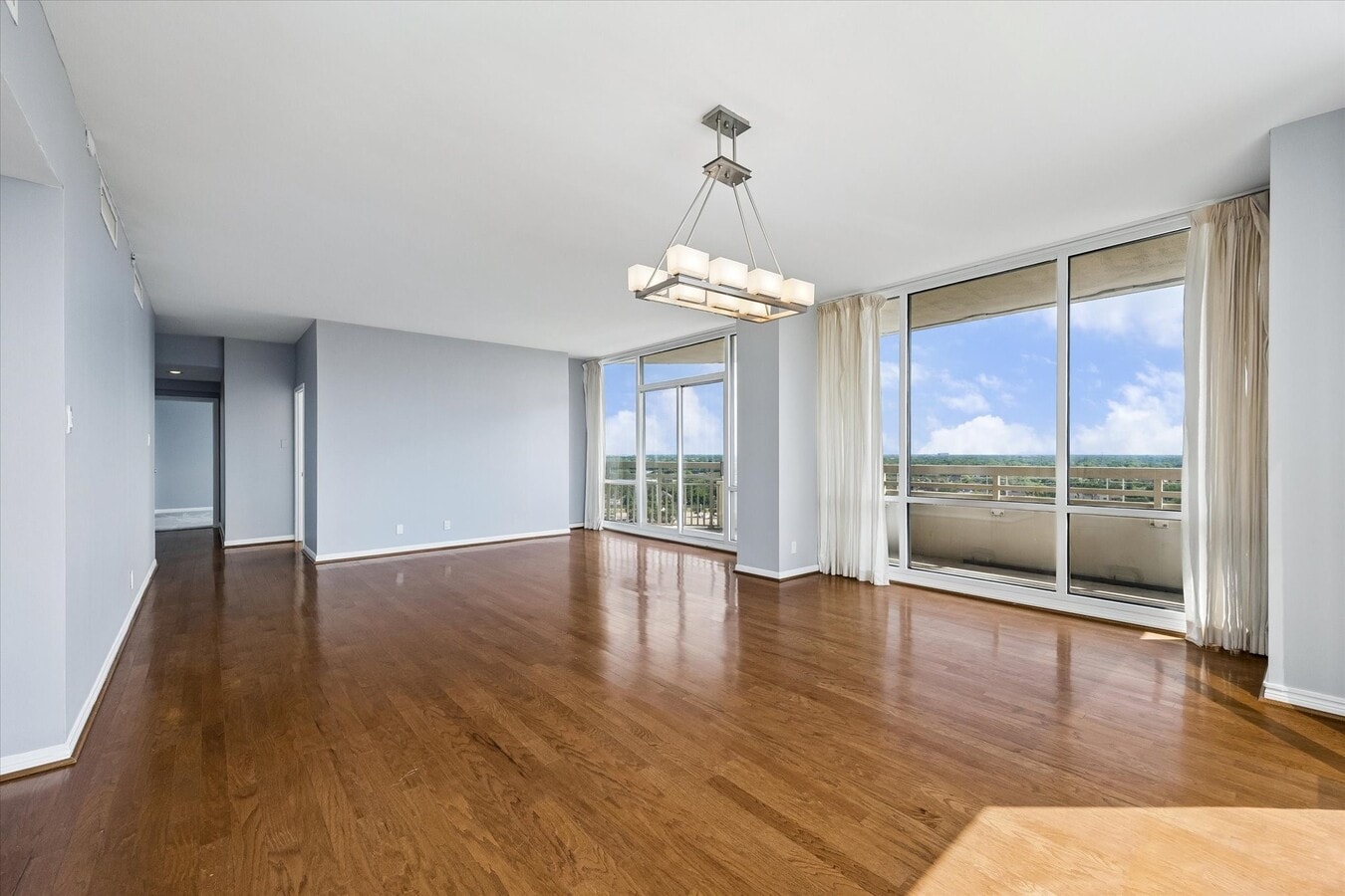 Photo - 15 Greenway Plz Unit 14F