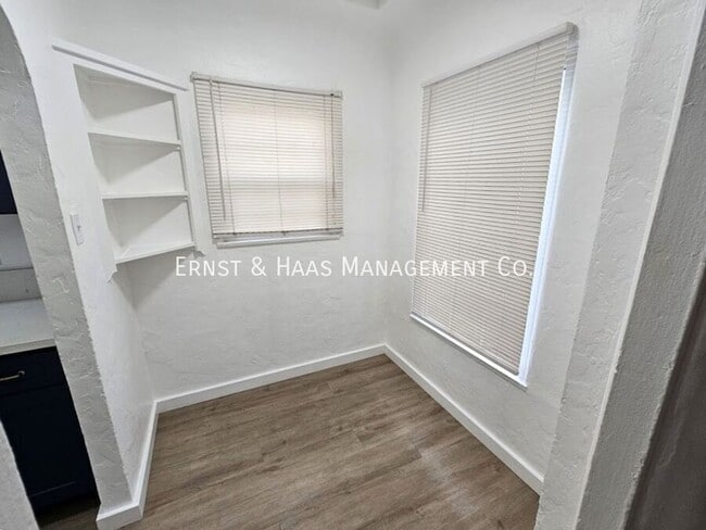 Photo - 824 Belmont Ave