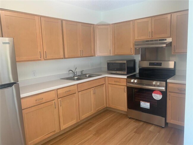 Photo - 801 W 5th St Unit A12