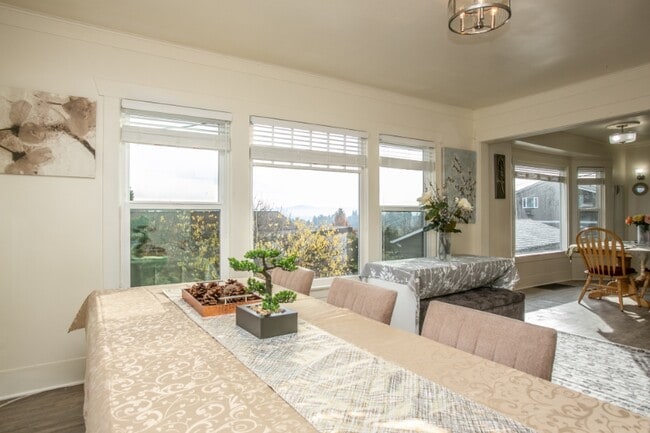 Photo - 2407 E Ward St