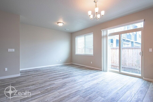 1308 NE 82nd Dr