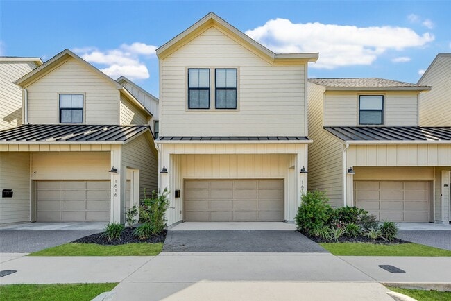 Building Photo - 1614 Northwood St