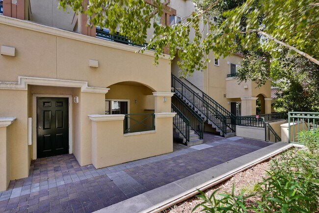 Photo - Downtown Mountain View l Stylish Home Unit 23