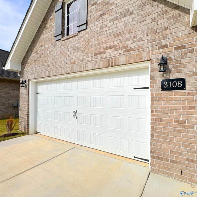 Photo - 3108 Henry Rd SE