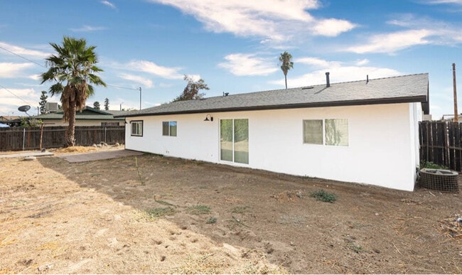 Photo - 7877 Dundee Ave