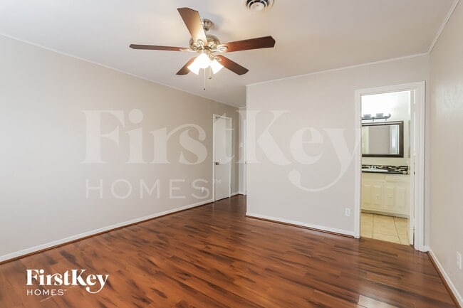 Photo - 12115 Hillcroft St