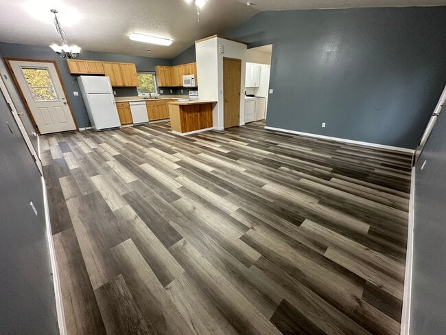 Photo - 2 bd, 2 bath, 2 car garage home in North Pole!