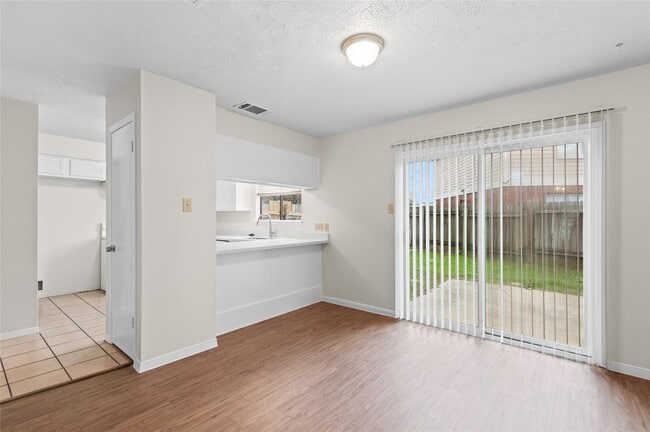 Photo - 10025 Spring Pl Dr