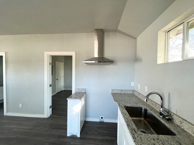 Photo - 2702 Observation Dr