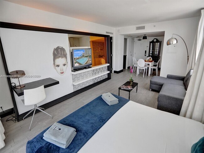 Photo - 1100 West Ave Unidad 1101