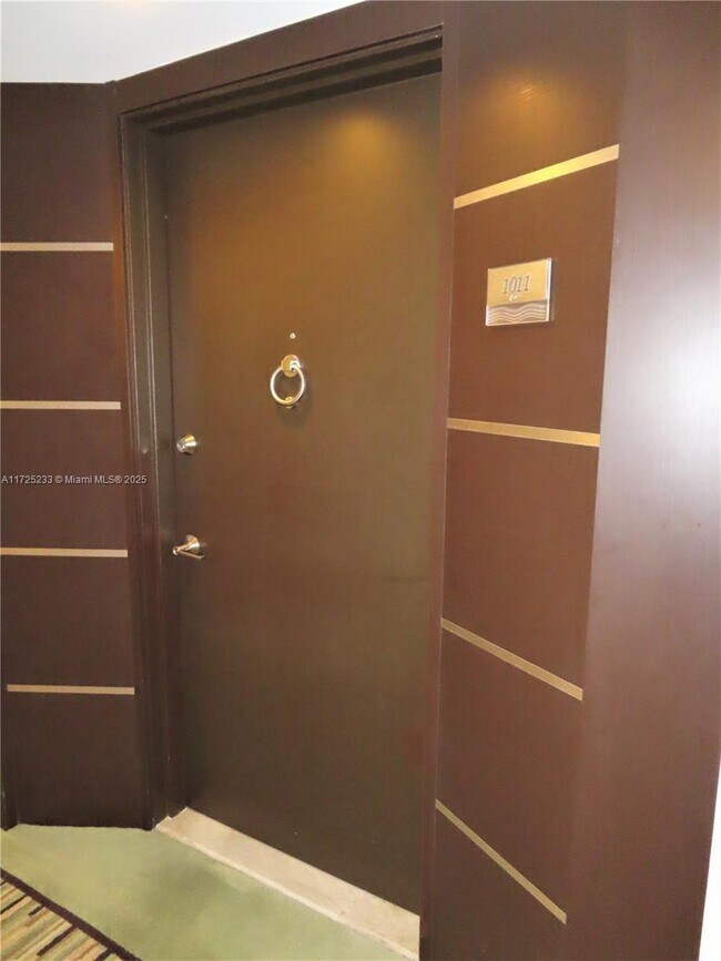 Photo - 5701 Collins Ave Unit 1011