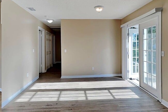 Photo - 7508 N St Peter Ave