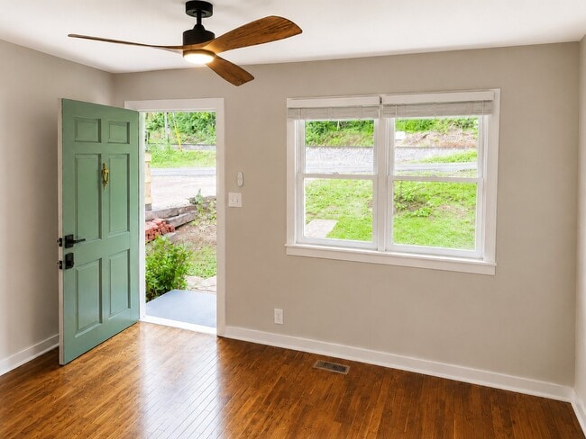 Photo - 2723 W Blount Ave