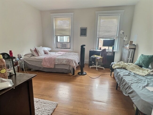 Photo - 7 Naples Rd Unit 5