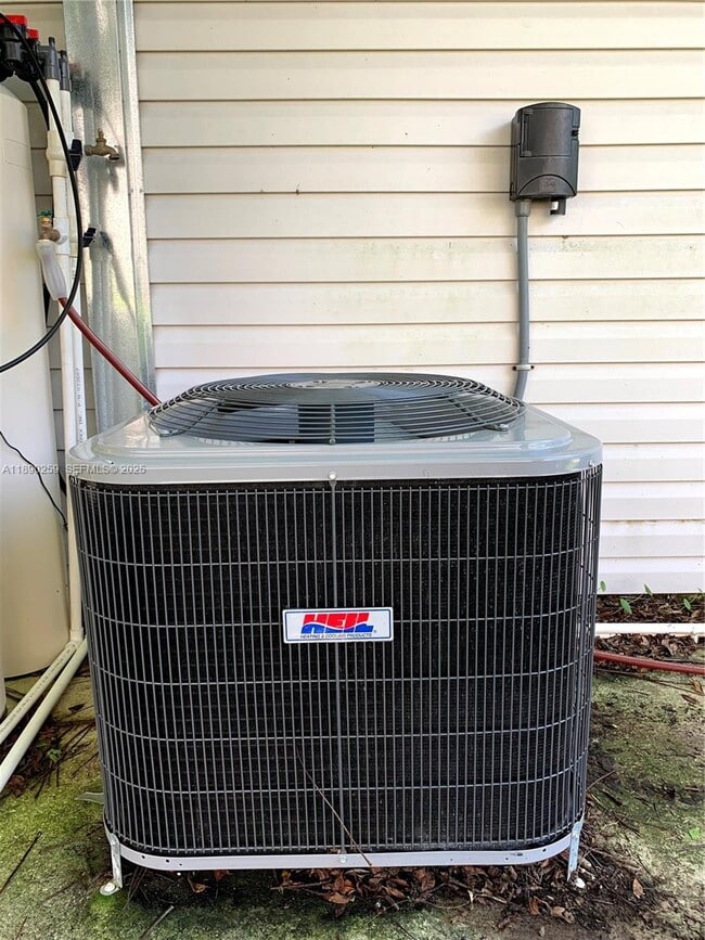 Photo - 325 E Plymouth Ave