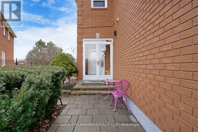 Photo - 37 Justus Dr
