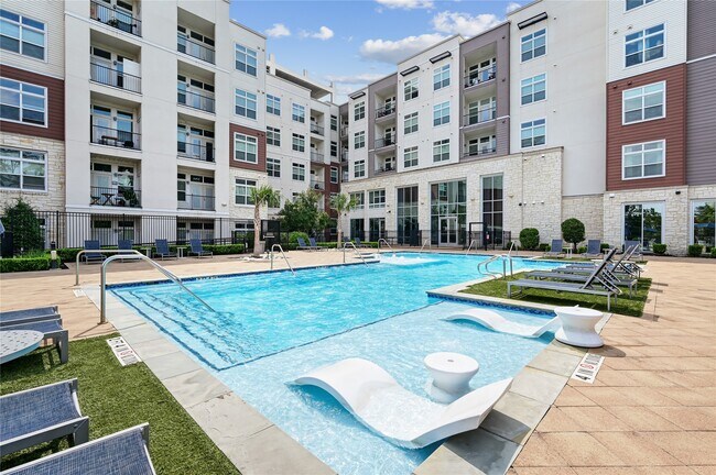 Building Photo - 2411 Fondren Rd Unit D5 1520 Rental