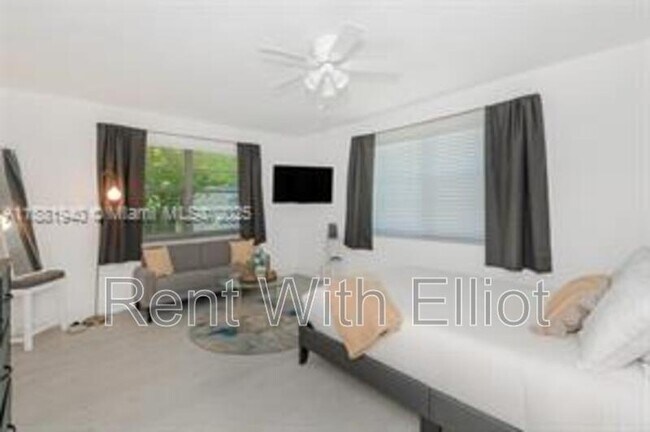 Photo - 201 Columbus Pkwy