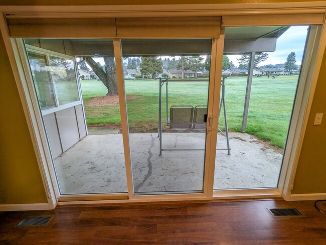 Photo - 3063 Winslow Way NW