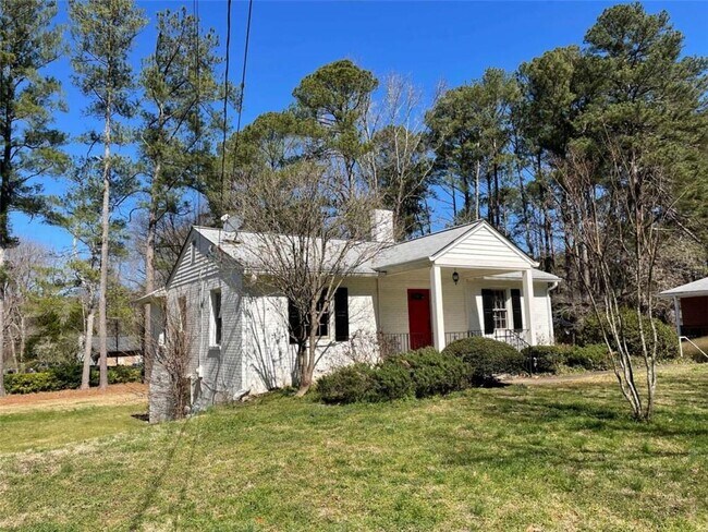 Photo - 2974 Hollywood Dr