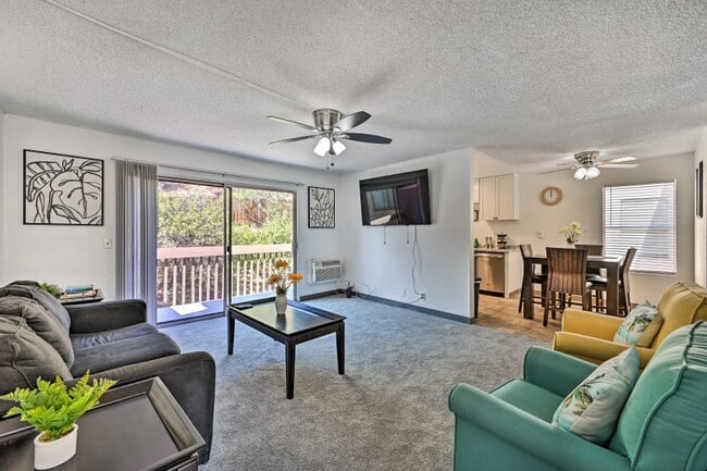 Building Photo - 5780 Jackson Dr Unit 22